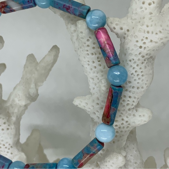 Hand Crafted Stretch Bracelet - Sea Sediment and Jade Beads - Picture 3 of 10